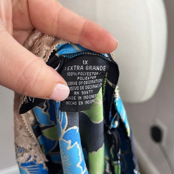 Y2K MIXIT Blue Floral Lace Trim Babydoll Cami Top 2000s Goth Plus 1X - Picture 9 of 10